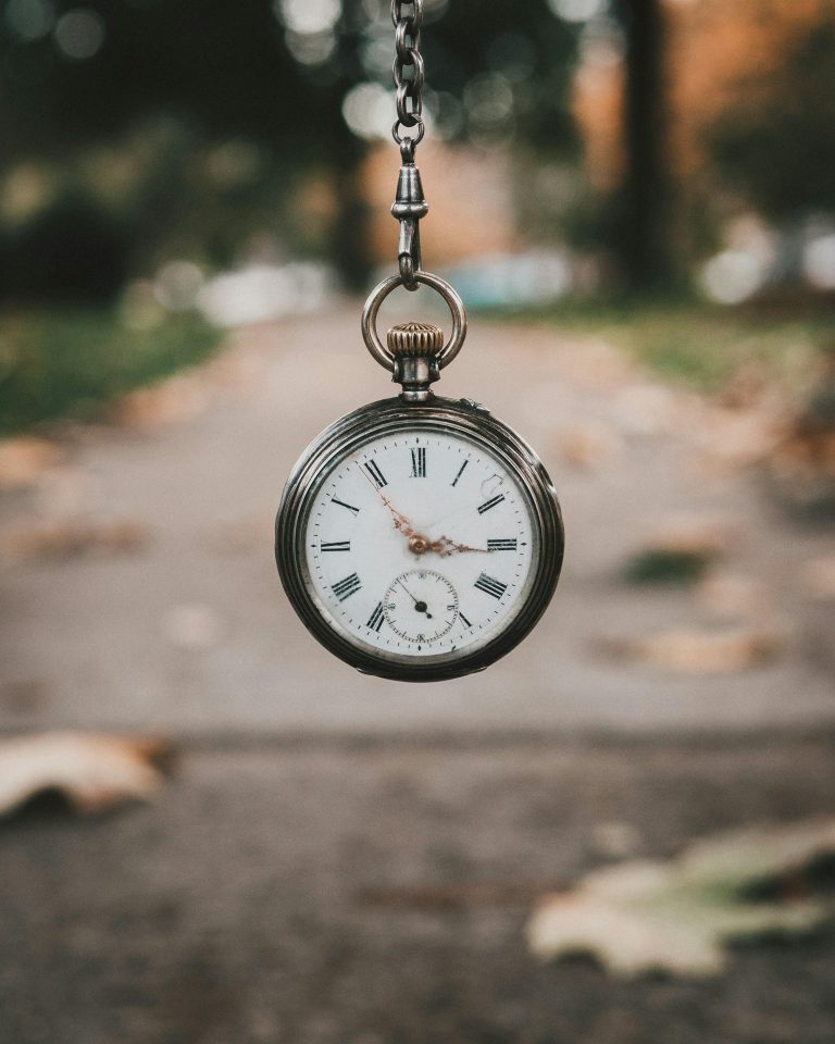 How to manage screen time limits using streaming platform features