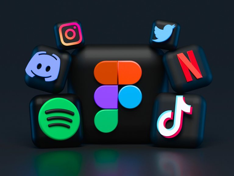 Netflix vs Hulu: Which Streaming Giant Offers the Best Value